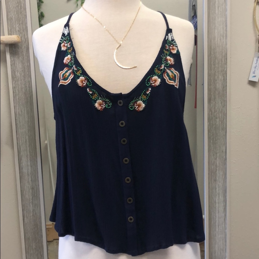 Beaded detail tank
